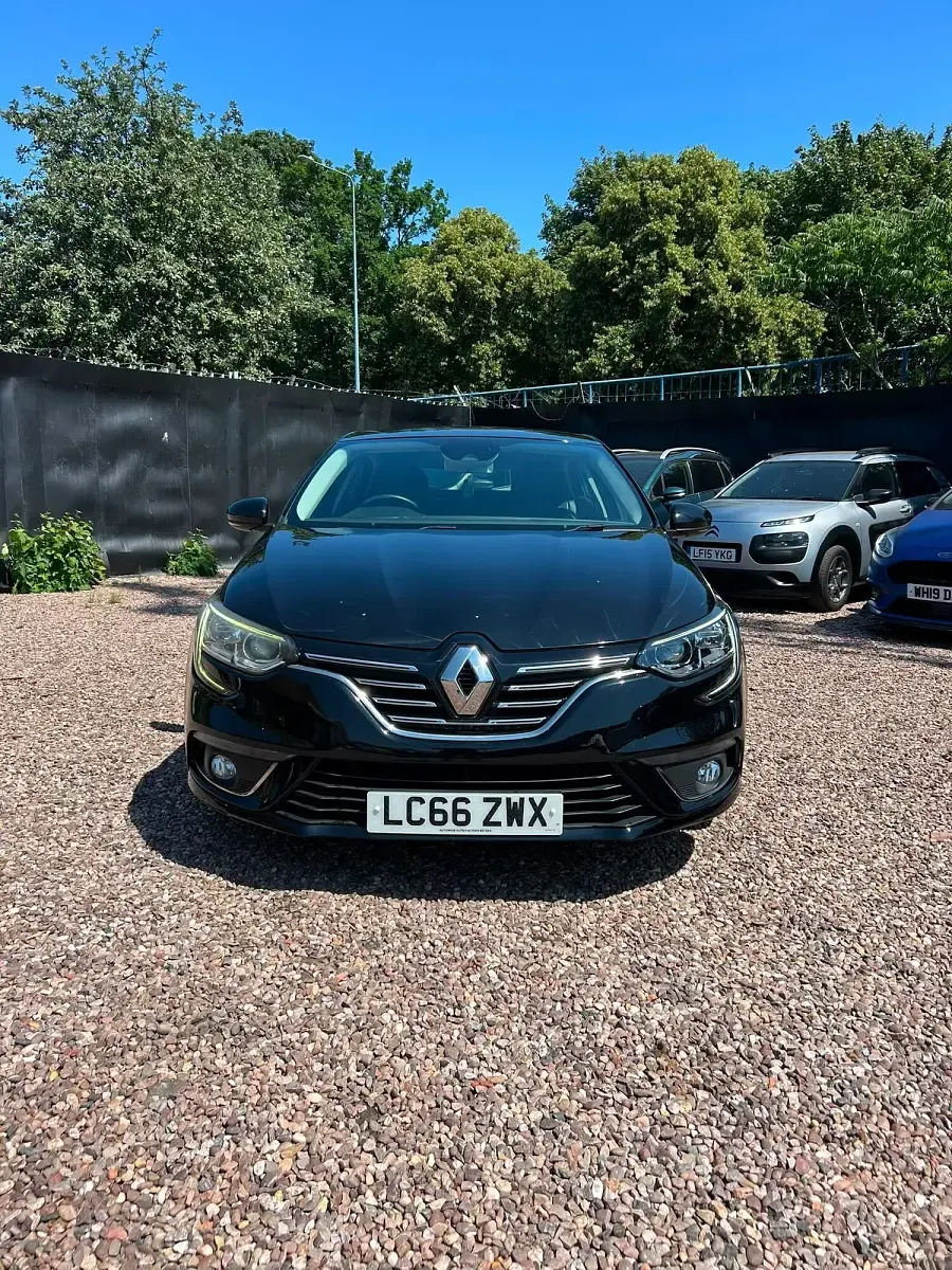 Used Renault Mégane IV Dynamique 110 HP (80 kW) 2016 Black Hatchback