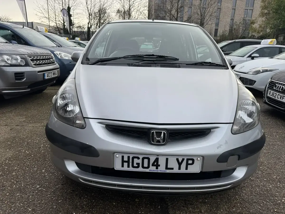 Used Honda Jazz SE 83 HP (61 kW) 2004 Silver Hatchback