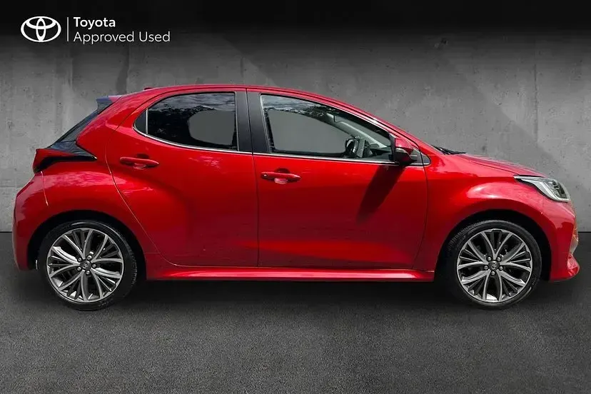 Used Toyota Yaris 114 HP (83 kW) 2023 Scarlet flare Hatchback
