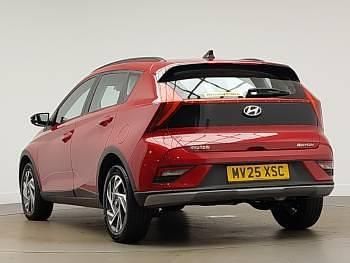 Used Hyundai Bayon Advanced 100 HP (73 kW) 2025 Red SUV