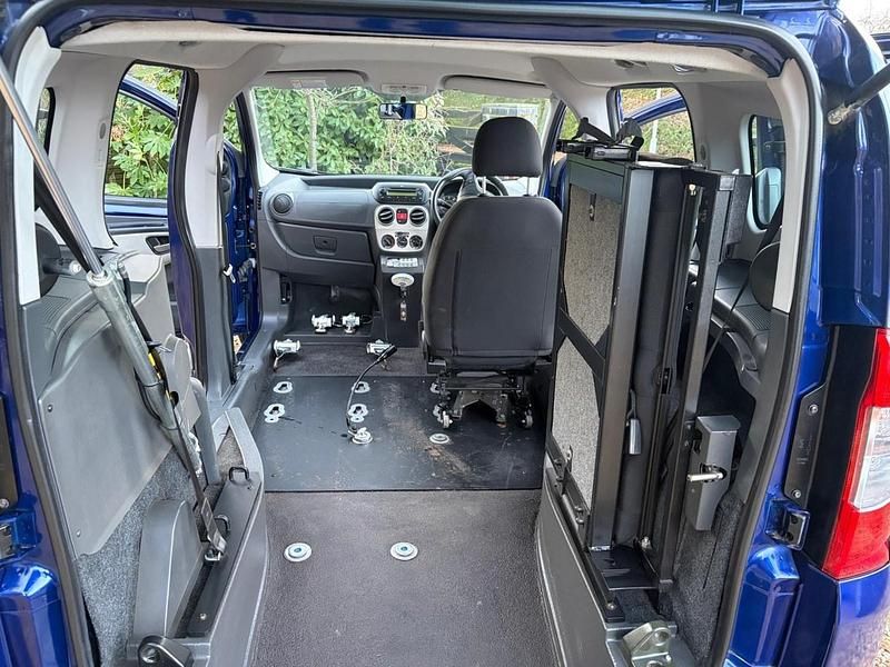 Used Fiat Qubo Trekking 2011 Blue MPV