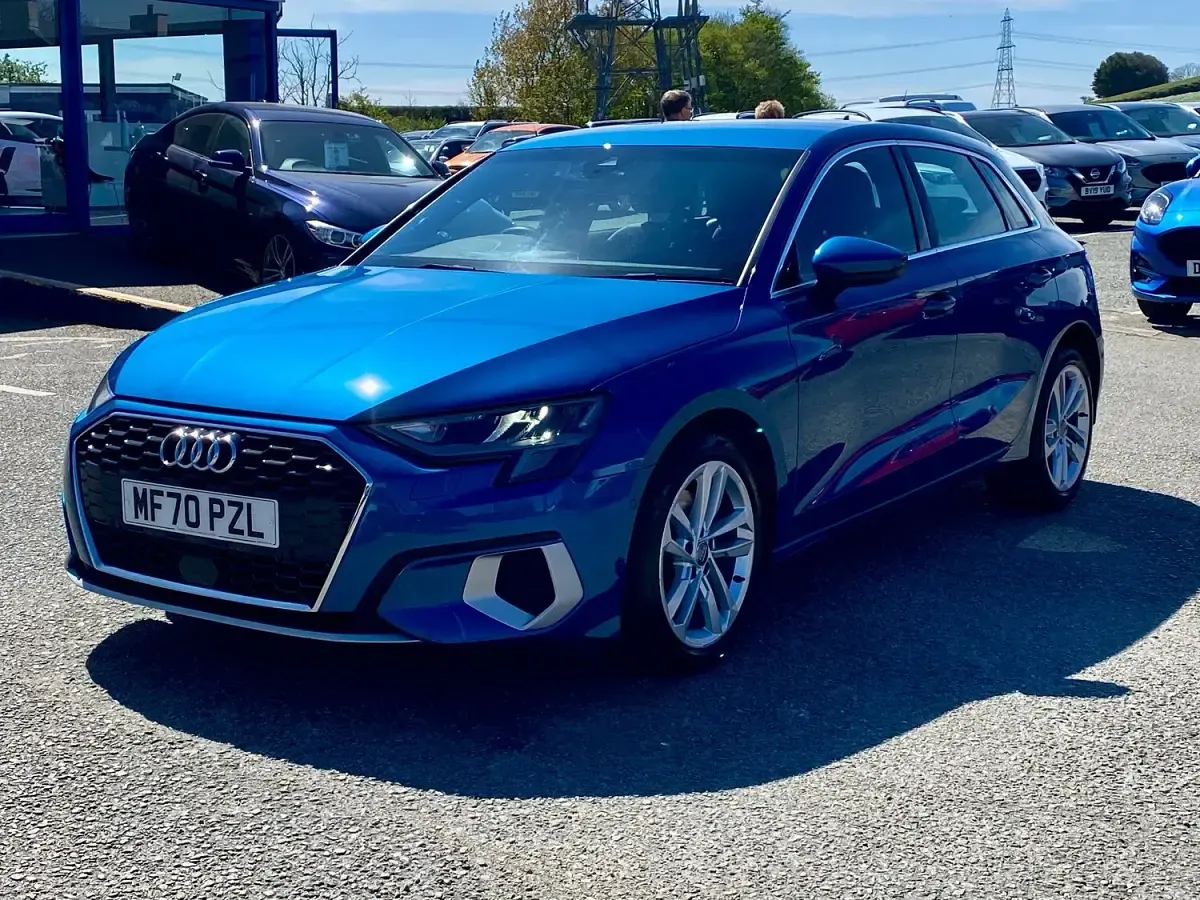 Used Audi A3 Sportback Sport 150 HP (110 kW) 2020 Blue Hatchback