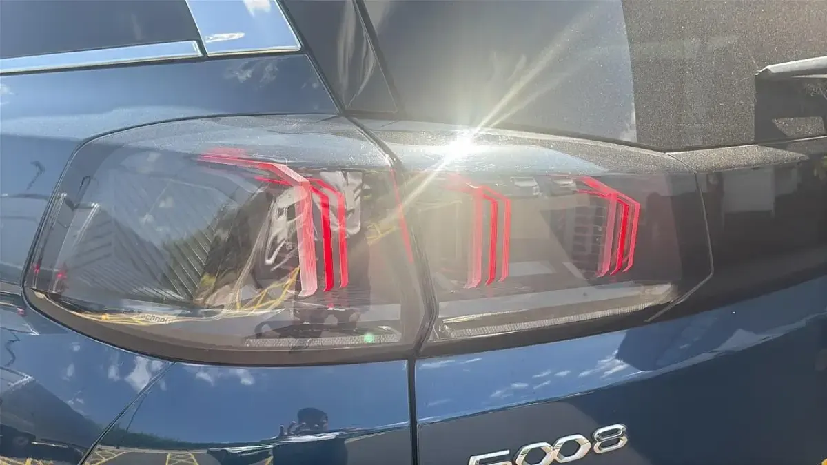 Used Peugeot 5008 GT 129 HP (94 kW) 2023 Blue SUV