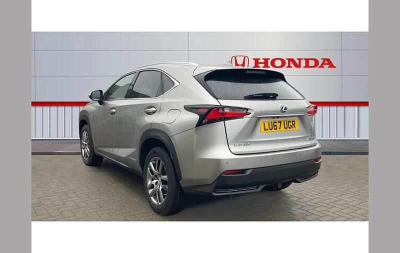 Used Lexus NX300h Luxury Line 195 HP (143 kW) 2017 Silver SUV