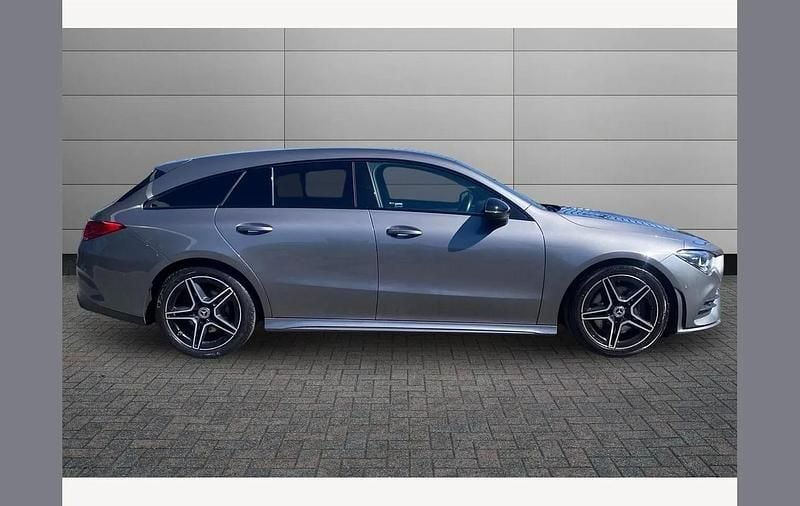 Used Mercedes CLA200 Executive 163 HP (119 kW) 2023 Grey Estate