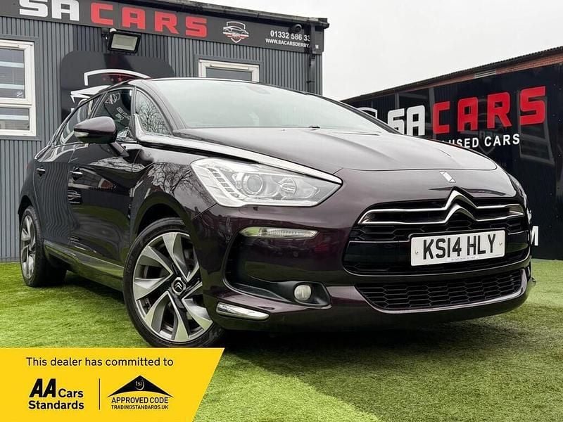 Begagnad Citroën DS5 160 HK (117 kW) 2014 Lila Halvkombi