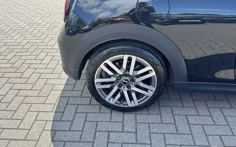 Used Mini Cooper Hatch 156 HP (114 kW) 2024 Black Hatchback