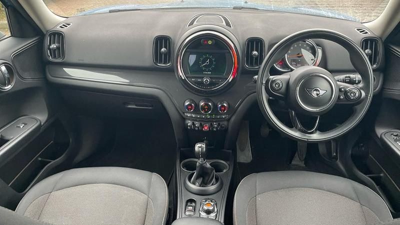 Used Mini Cooper Countryman Classic 134 HP (98 kW) 2019 Blue SUV