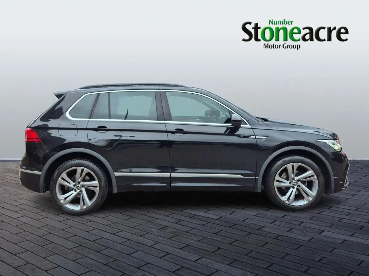 Used VW Tiguan R-line Edition 150 HP (110 kW) 2023 Black SUV