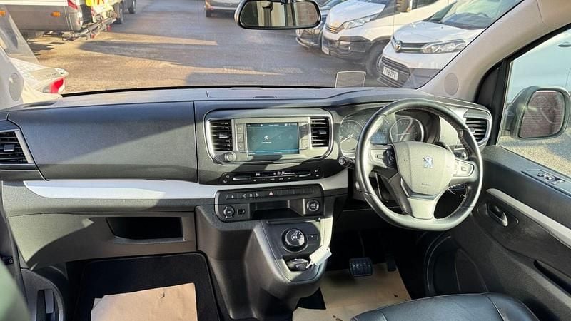 Used Peugeot Traveller Allure 180 HP (132 kW) 2019 Grey MPV