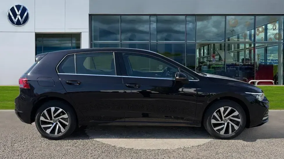 Used VW Golf VIII Style 204 HP (150 kW) 2023 Black