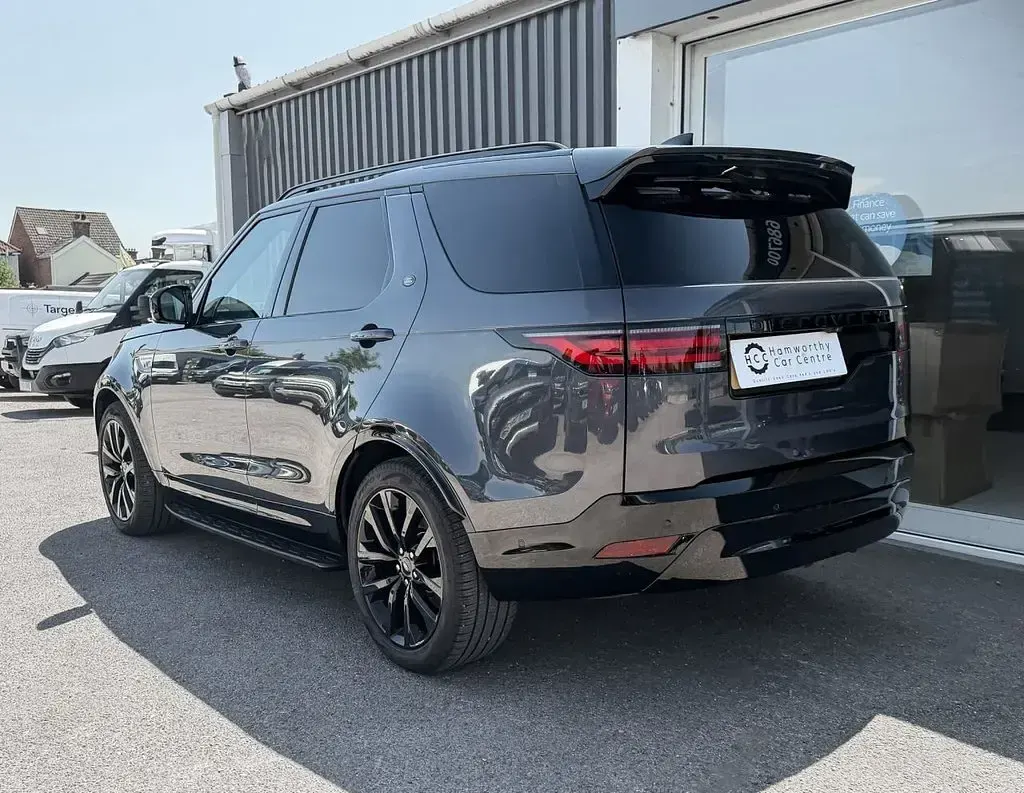 Used Land Rover Discovery SE 350 HP (257 kW) 2025 Blue SUV