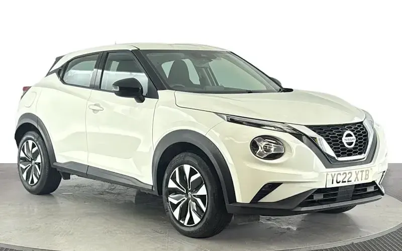 Used Nissan Juke Acenta 117 HP (86 kW) 2022 White SUV