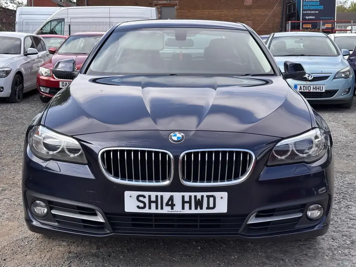 Usado BMW 525 2014 Azul Berlina