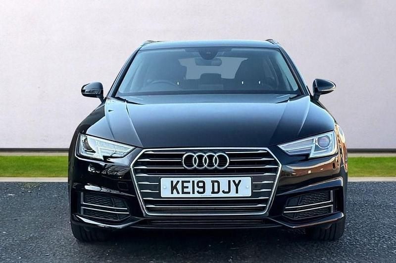 Used Audi A4 Comfort 150 HP (110 kW) 2019 Black Estate