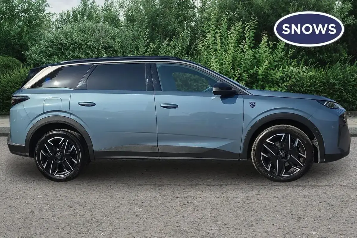 Used Peugeot 5008 GT 136 HP (100 kW) 2025 Blue SUV