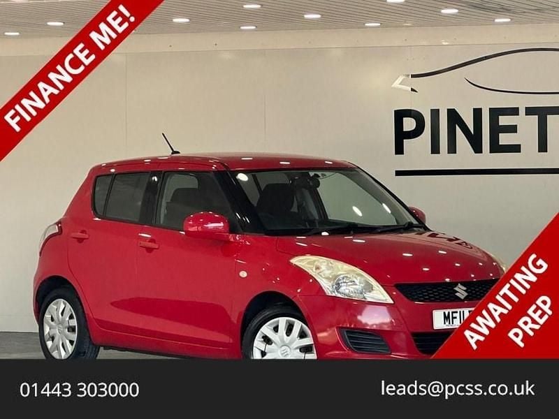 Red Used 2011 Suzuki Swift Hatchback | £4,799 (Fair price) - Image 1/3