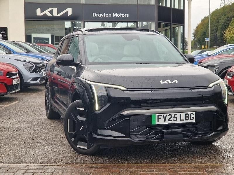 Black Used 2025 Kia EV3 GT-Line S SUV | £34,500 (Super price) - Image 1/4