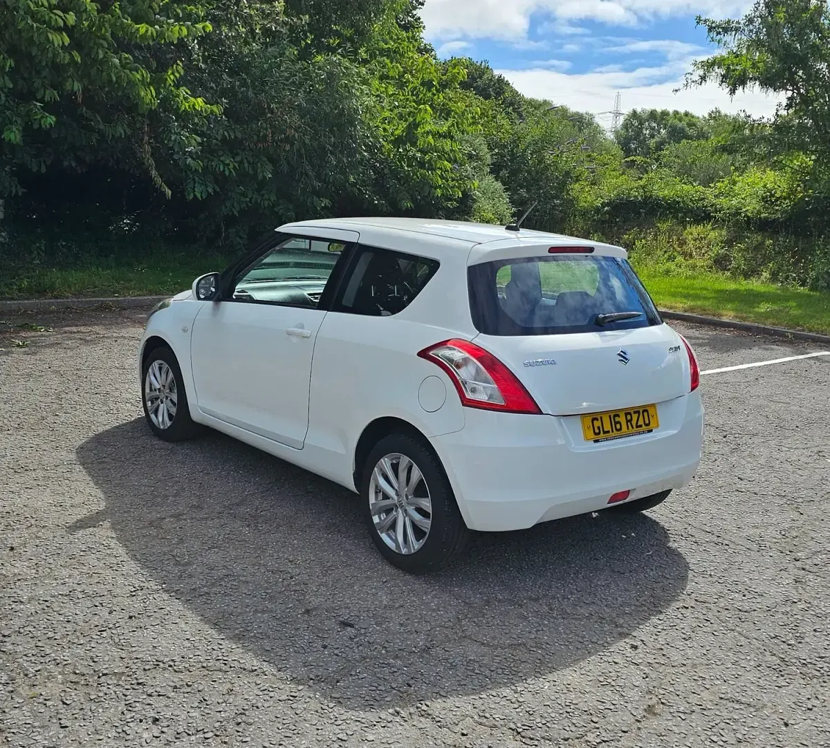 Used Suzuki Swift SZ3 2016 White Hatchback