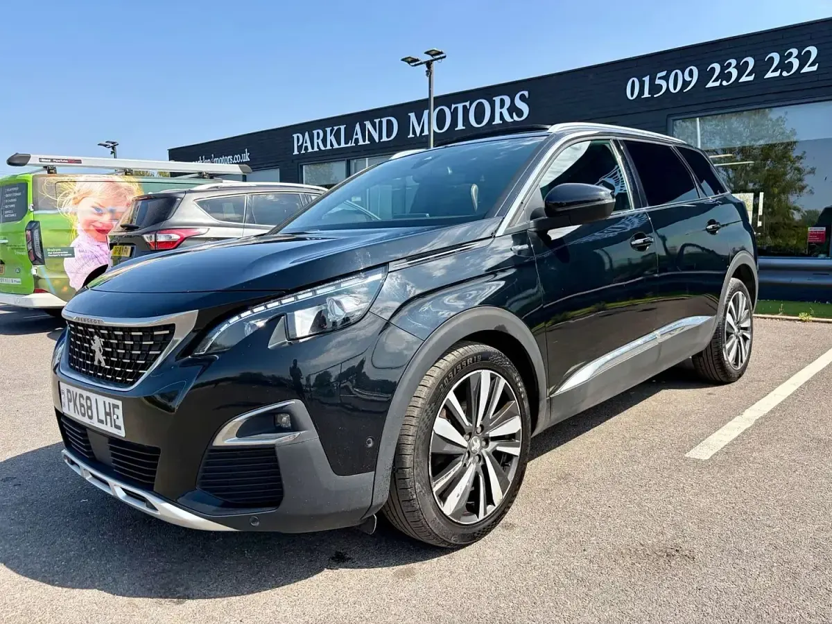 Used Peugeot 5008 Premium 130 HP (95 kW) 2018 Black SUV