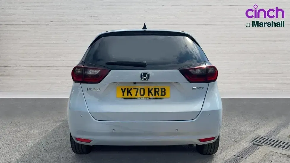 Used Honda Jazz Hybrid 109 HP (80 kW) 2020 White Hatchback