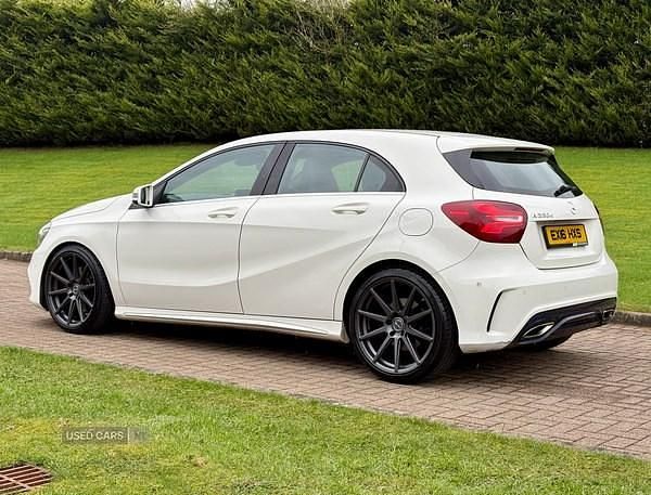 Usado Mercedes A220 AMG Line Premium 2016 Branco Citadino