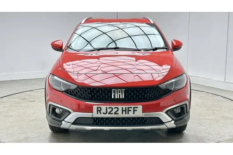 Used Fiat Tipo Red 100 HP (73 kW) 2022 Red Hatchback