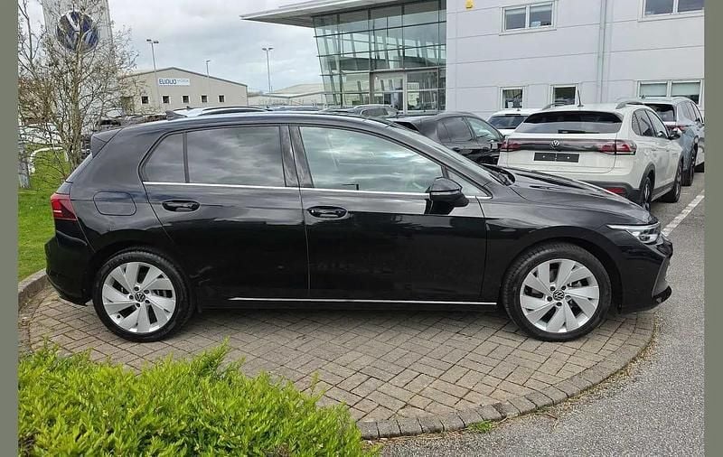 Used VW Golf VIII Style 147 HP (108 kW) 2024 Black Hatchback