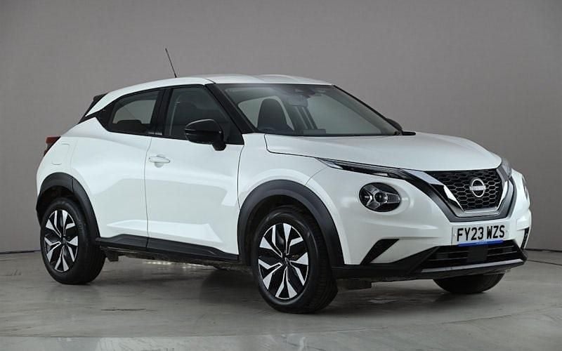 Used Nissan Juke Acenta 114 HP (83 kW) 2023 White SUV