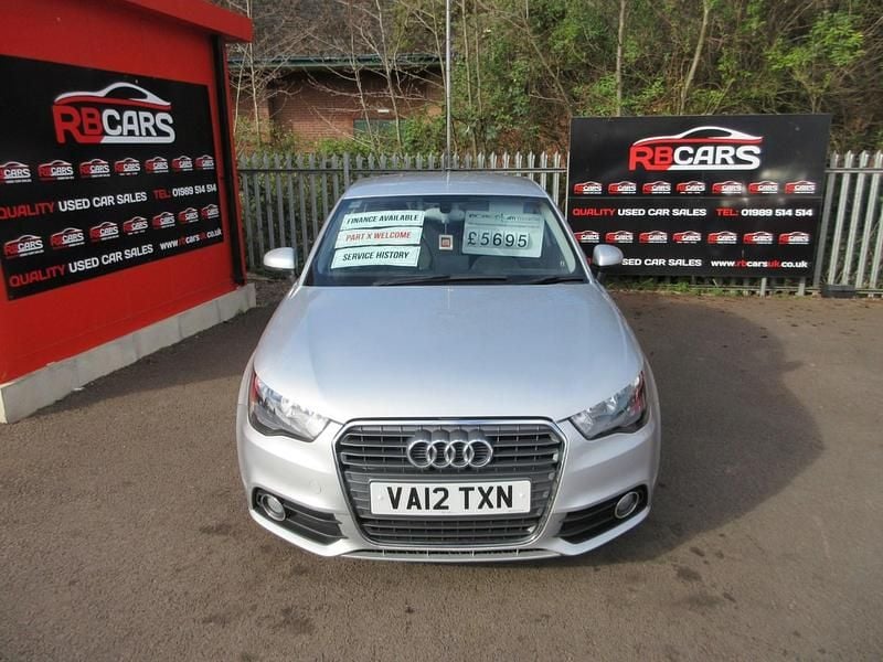 Used Audi A1 Sport 105 HP (77 kW) 2012 Silver Hatchback