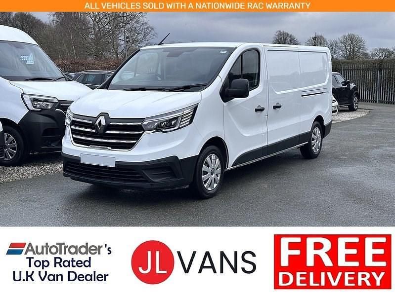 Used Renault Trafic 130 HP (95 kW) 2023 Glacier white