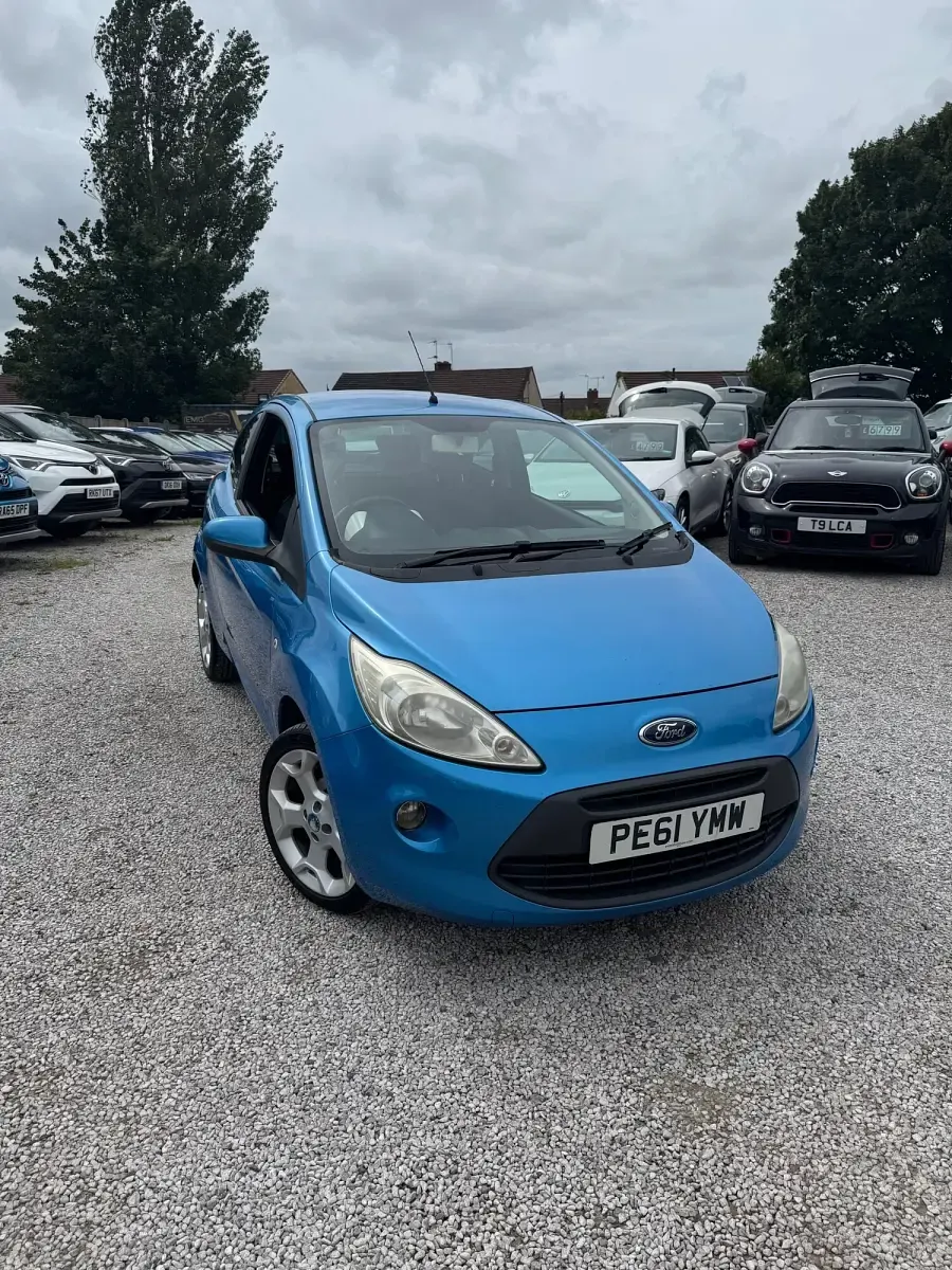 Used Ford Ka Titanium 69 HP (50 kW) 2011 Blue Hatchback