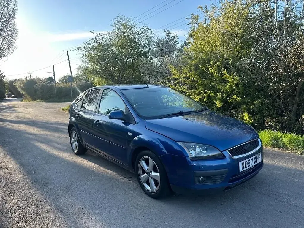 Used Ford Focus Zetec 100 HP (73 kW) 2008 Blue Hatchback