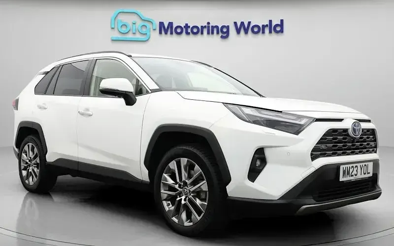Begagnad Toyota RAV4 222 HK (163 kW) 2025 Kombi