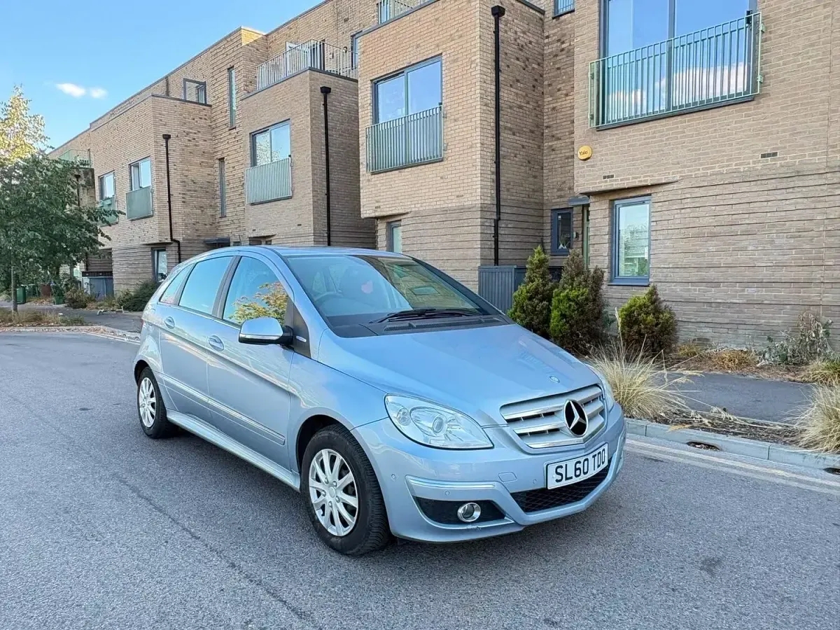 Used Mercedes B180 SE 2010 Blue MPV