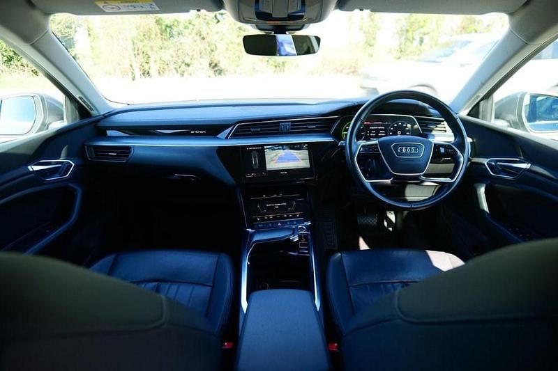 Used Audi e-tron Prestige 230 kW (313 HP) 2022 Grey SUV