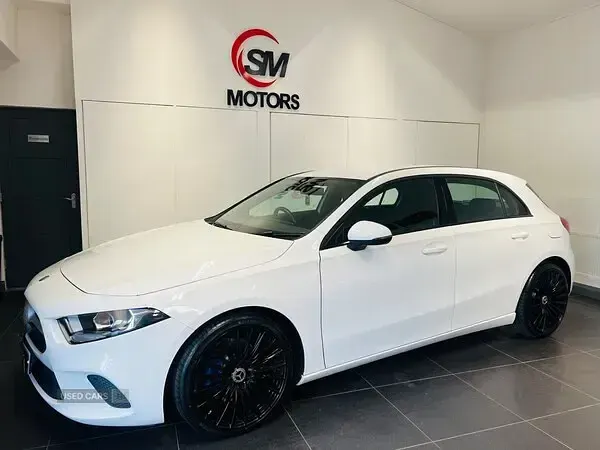 Used Mercedes A180 SE 116 HP (85 kW) 2018 White Hatchback