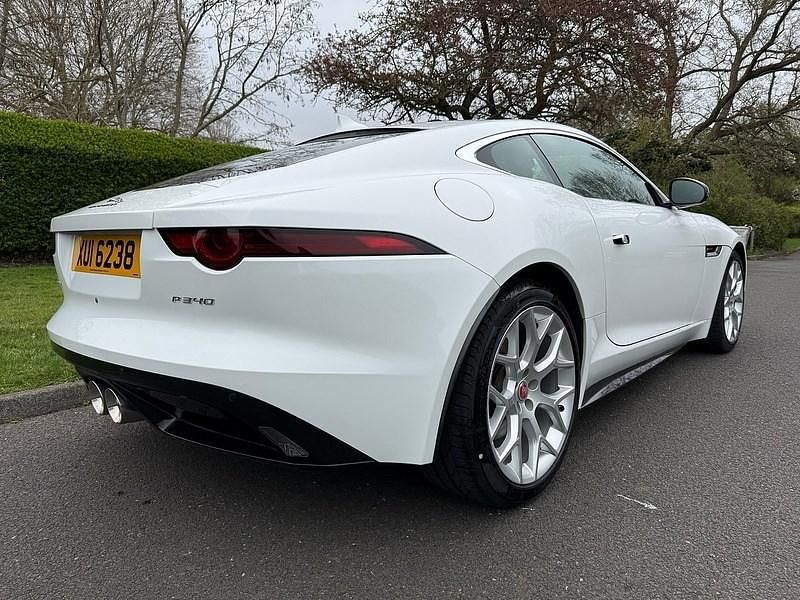 Used Jaguar F-Type R-Dynamic 340 HP (250 kW) 2020 White Coupe