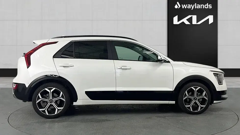 Used Kia Niro 2025 Grey SUV