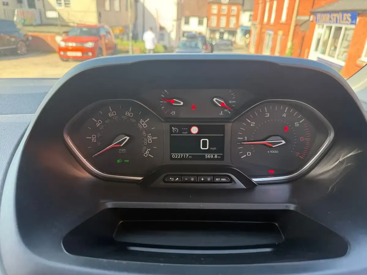 Used Peugeot Rifter Active 130 HP (95 kW) 2019 Blue MPV
