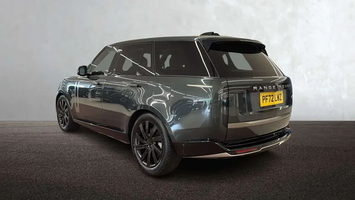 Used Land Rover Range Rover SE 2023 Green SUV