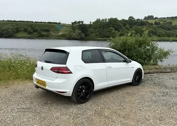Used VW Golf VII GTD 2013 White Hatchback