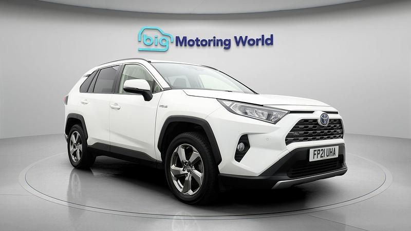 Used 2021 Toyota RAV4 Hybrid Design SUV | £22,400 (Super price) - Image 1/4