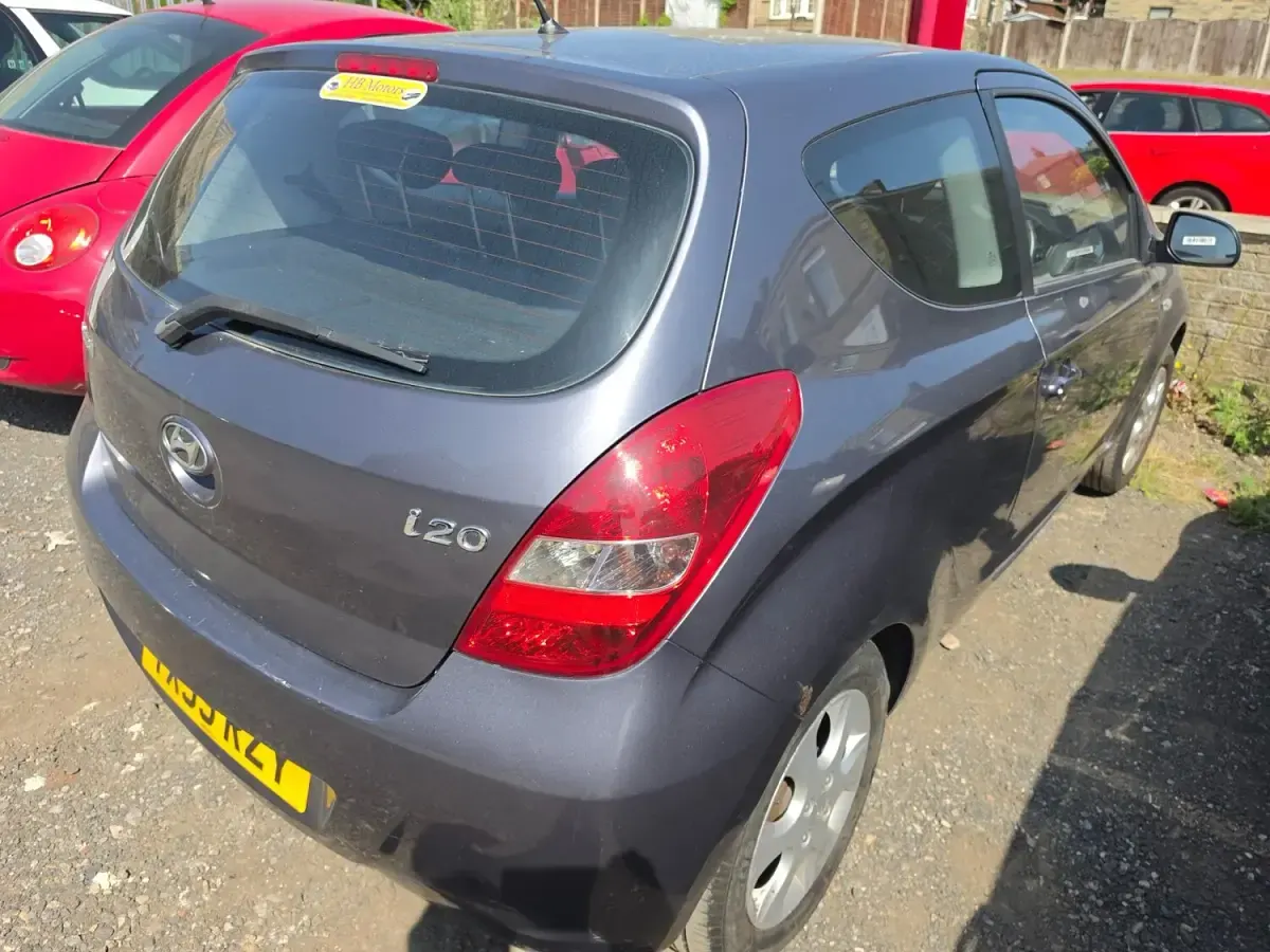 Used Hyundai i20 Comfort 99 HP (72 kW) 2009 Grey Hatchback