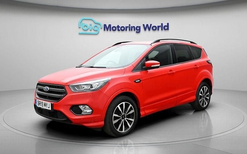 Used Ford Kuga ST-Line 150 HP (110 kW) 2019 Red SUV