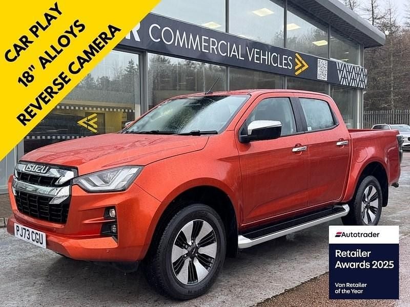 Used Isuzu D-Max 162 HP (119 kW) 2023 Orange Pickup