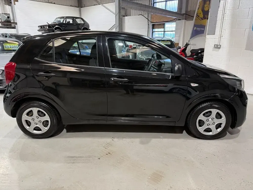 Used Kia Picanto 66 HP (48 kW) 2019 Black Hatchback