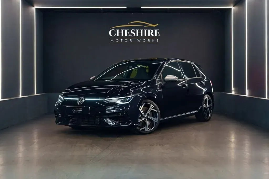 Used VW Golf VII R 320 HP (235 kW) 2021 Black Hatchback
