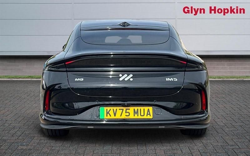 Ny MG IM5 300 kW (408 HK) 2026 Halvkombi