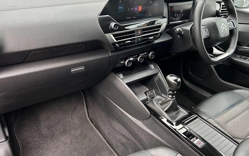 Used Citroën C4 PureTech 131 HP (96 kW) 2023 Hatchback